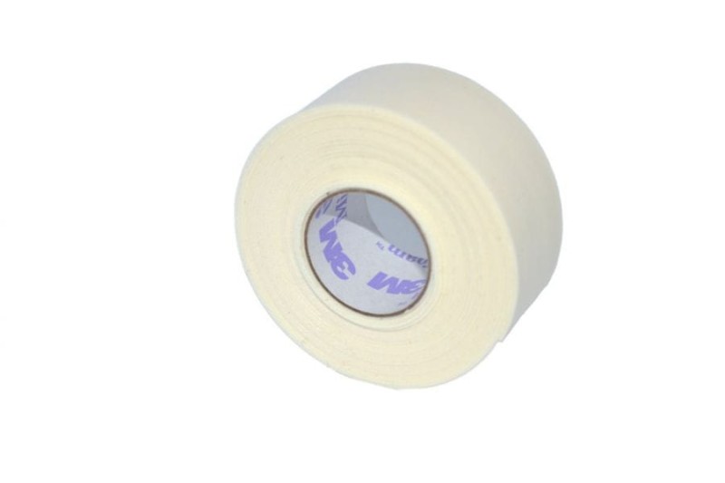 piankowa-tasma-do-podklejania-dolnych-rzes-microfoam-5m-x-2-5cm.jpg